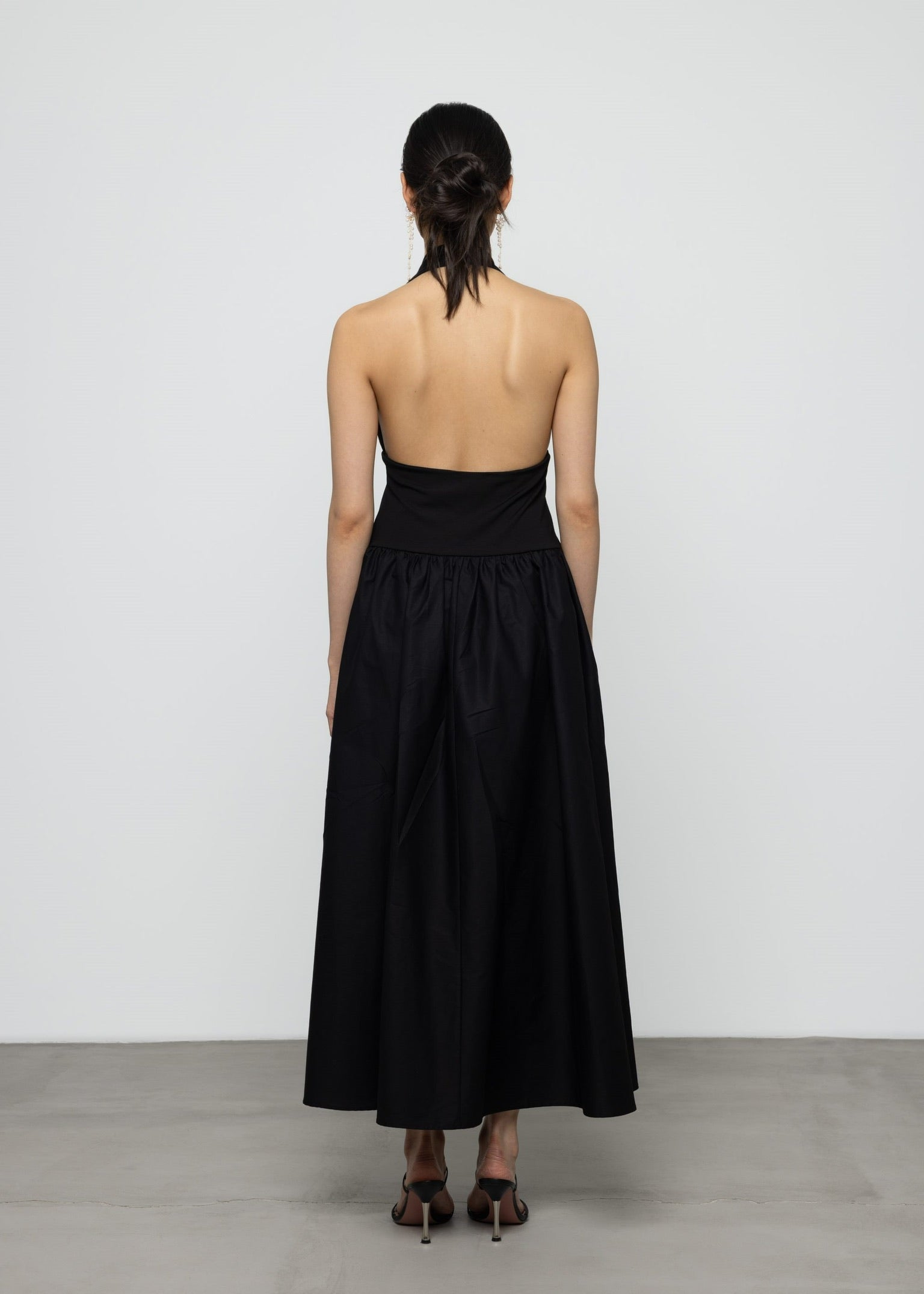 Esthé Open Back Poplin Dress in Black