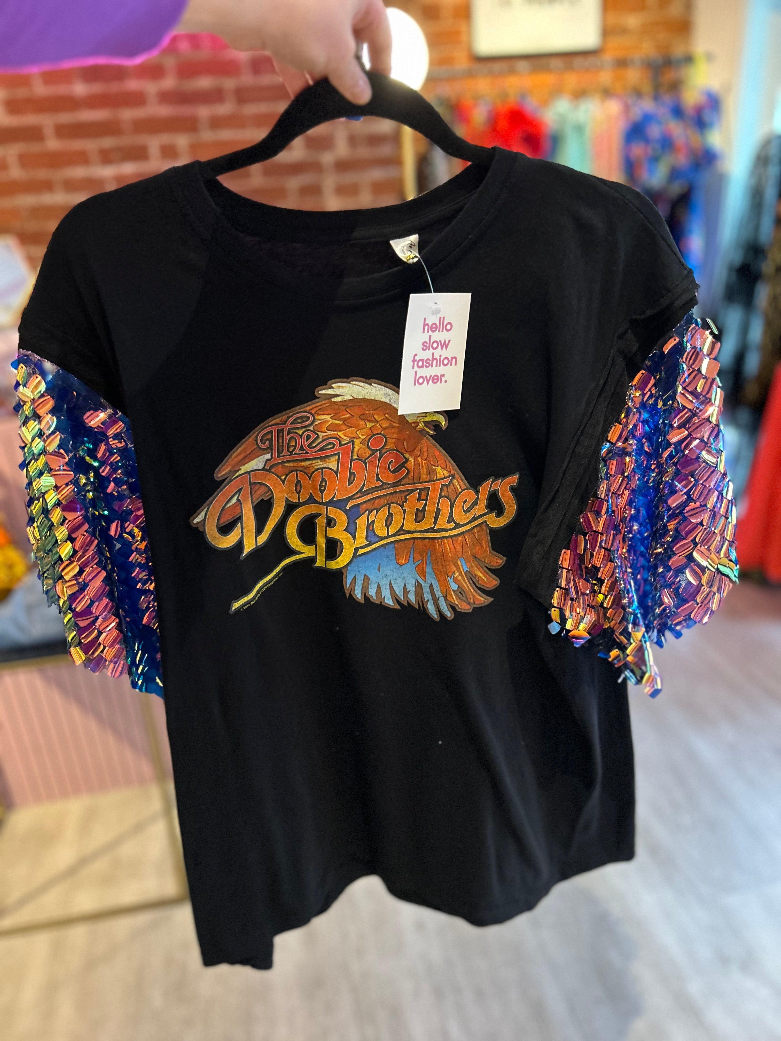 Arrow Apricity Sequin Band Tee - Various Colours & Sizes