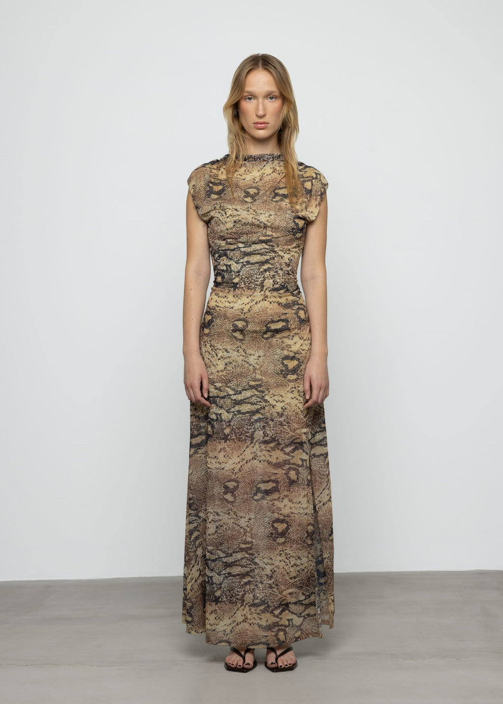 Vestido midi con estampado de serpiente Esthé