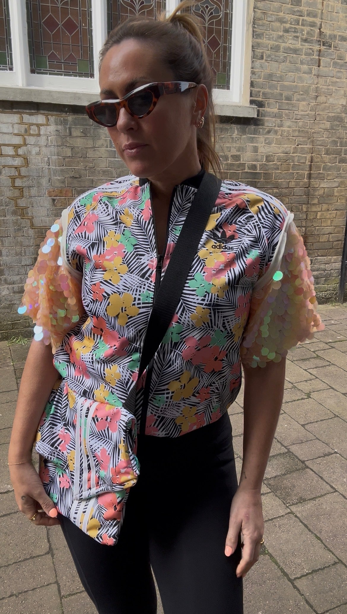 Arrow Apricity Sequin Band Tee - Various Colours & Sizes