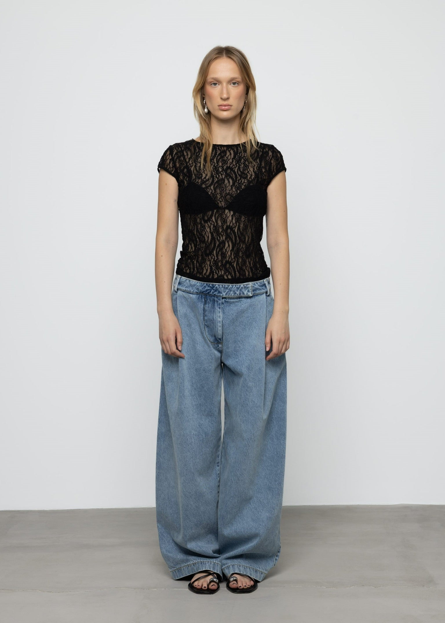 Esthé Sheer Baby Tee Lace Top